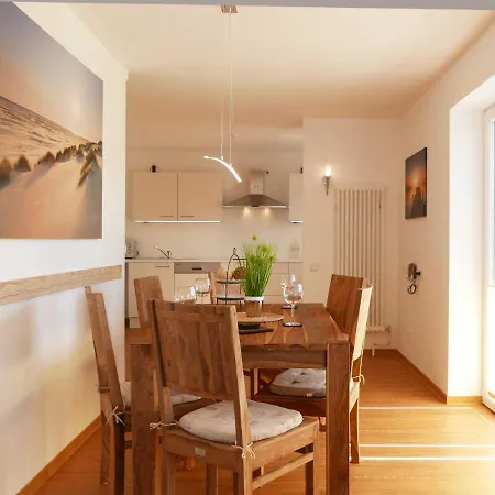 Kapitan Blaubar Ref. * Baabe